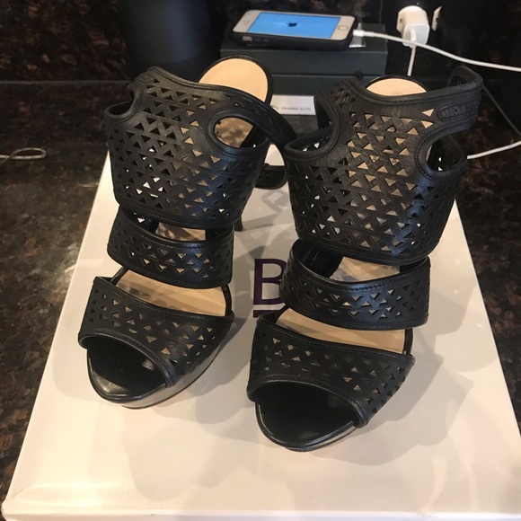 EUC Bakers Petra Black Heels size 6 - Picture 2 of 7